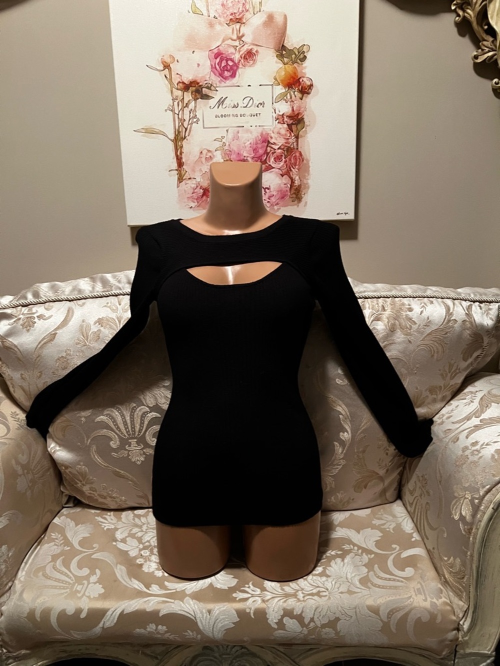 Black Long-Sleeve Ribbed Cutout Top